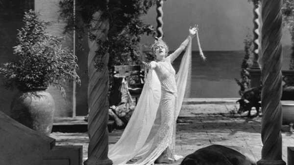 Büyüleyici Kirke (Circe the Enchantress)