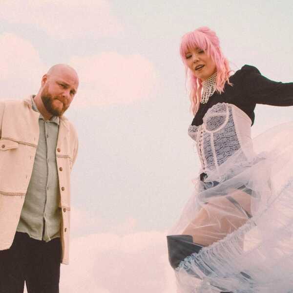 %100 Müzik Sunar: New Constellations